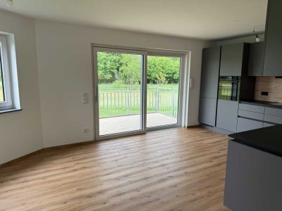 Moderne 4-Zimmer Wohnung mit Balkon im 2. OG in Malgersdorf