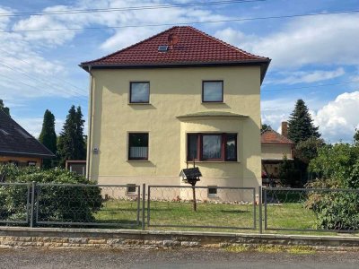 Einfamilienhaus mit Nebengelass & großem Grundstück – ideal für Pferdehaltung