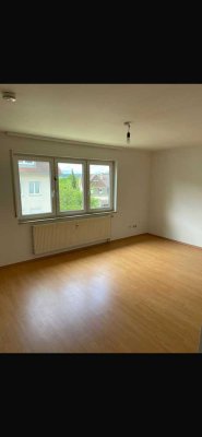Helle 1,5-Zimmer-Wohnung mit Balkon, Tiefgaragenstellplatz & zentraler Lage in Villingen