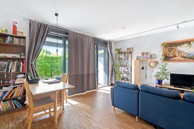 Neuwertige, sonnige 2-Zimmer-Wohnung in wunderbarer Lage in Poing
