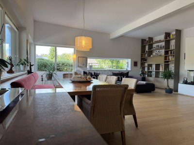 Bungalow in einmaliger Lage in Attersee Ort. 155m² Luxus mit kleinem Garten und großer Terrasse!