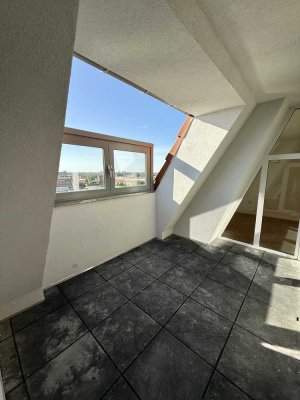 Ab sofort! Tolle Wohnung mit EBK , Dachterrasse in guter Lage auf der  Elbinsel