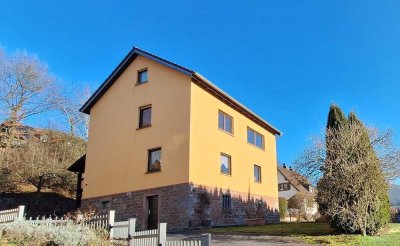 Saniertes Einfamilienhaus - viel Raum für Familien und mit Potential zur Vermietung!