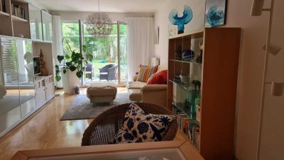 Exklusive 3-Zi.-Wohnung mit Terrasse und Garten, und EBK