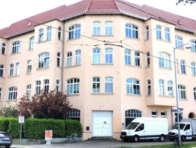 Große 5-Raum-Wohnung mit guter Anbindung