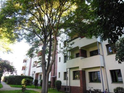 In ruhiger Lage von Möckern - TOP 4 Zi.-Whg. mit Balkon, Außenrollos - leerstehend!