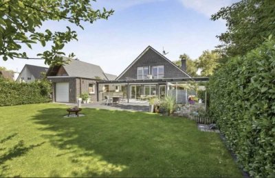 Exklusive Familienresidenz mit Wellnessbereich und großem Garten