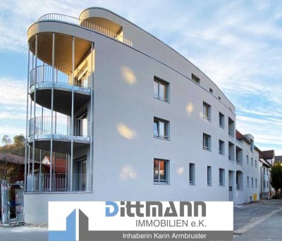 Exklusive 2 ½  – Zimmer - Wohnung mit Loggia mitten in Tailfingen