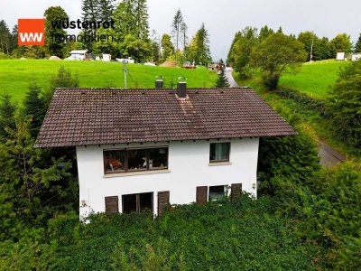 Modernisierungsbedürftiges Haus mit Einliegerwohnung in Waldnähe in Herrischried-Wehrhalden