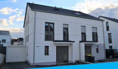 Schöne 5-Zimmer-Doppelhaushälfte mit gehobener Innenausstattung und EBK in Hennef (Sieg)