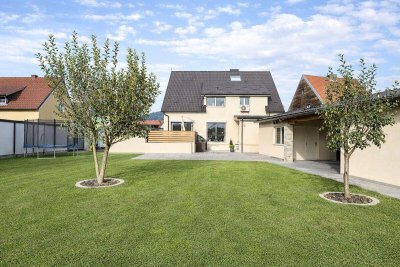 Neuwertiges Einfamilienhaus mit Einliegerwohnung in Graz-Wetzelsdorf!