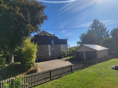 Energetisch Top modernisierte Landhaus-Villa auf 2500 qm parkähnlichem Grundstück