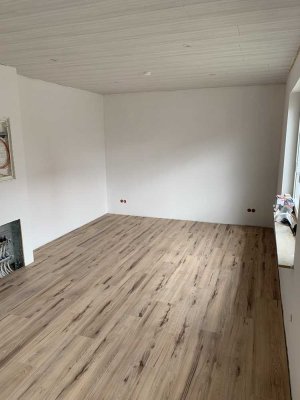 Helle 2-Zimmer Wohnung in Brakel Hembsen