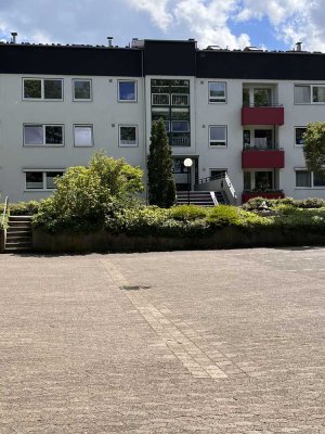 Sanierte- 5 Zimmer Maisonettewohnung in Altwarmbüchen