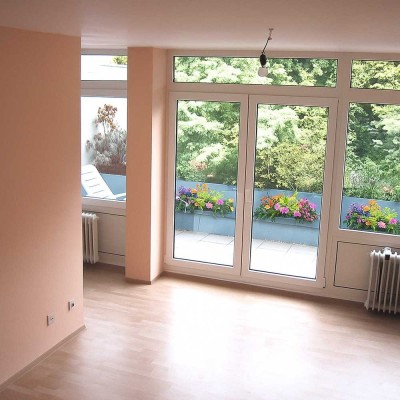 Charmante 1,5-Zimmer-Wohnung mit großer Terrasse in ruhiger Lage