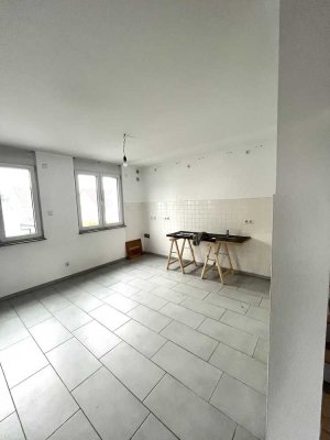 4-Zimmer-Maisonette in Rödermark-Urberach – hell, ruhig & renoviert | Balkon, Terrasse, Stellplatz