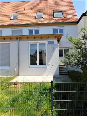 Hochwertig modernisierte DHH , 134 m² Wfl.,  Garten, CP/STP, sympathische Umgebung..!
