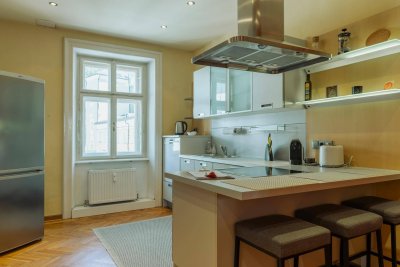 Möblierte 1-Zimmer Wohnung mit GartenMitten in Salzburg Stadt