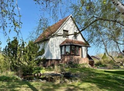 Einfamilienhaus mit Garage zu verkaufen