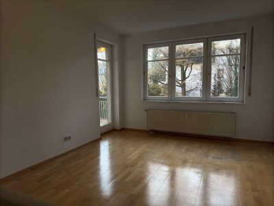 Gepflegte 2-Zimmer-Wohnung mit Balkon in Frankfurt-Dornbusch