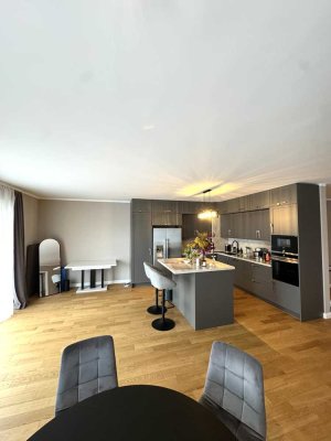 Wohnen über der Spree – Traumhafte 4-Zimmer-Wohnung mit direktem Spreeblick