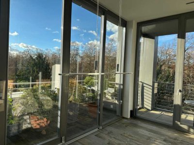 Exklusive lichtdurchflutete möblierte 2-Zimmer-Wohnung mit zwei Balkonen und Blick auf die Promenade