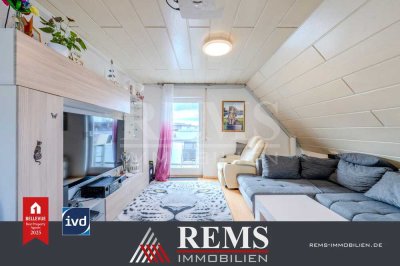 Helle 3,5-Zimmer-DG-Wohnung mit Balkon, EBK, TL-Bad und Garage in bevorzugter Lage von Korb