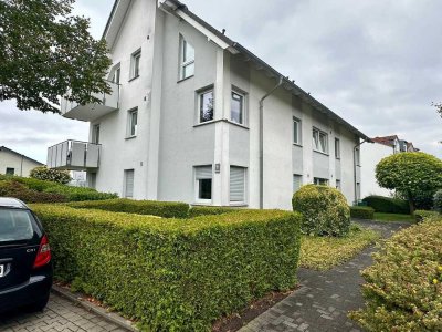 Lichtdurchflutet! Modernisierte Gartenwohnung mit 3 Zimmern in Bestlage