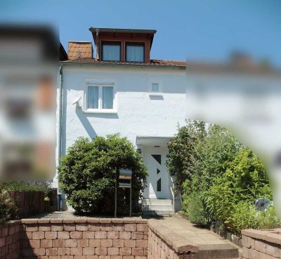Sofort einziehen: Gemütliches Reihenmittelhaus mit kleinem, pflegeleichtem Garten