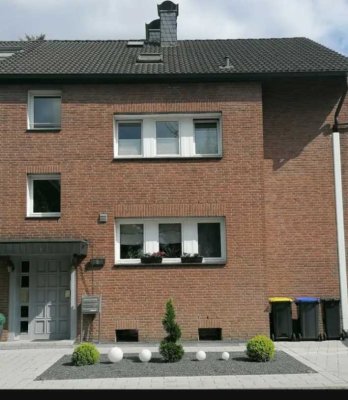 Gepflegte 3-Zimmer-EG-Wohnung mit Terrasse und Garten in Ratingen Hösel