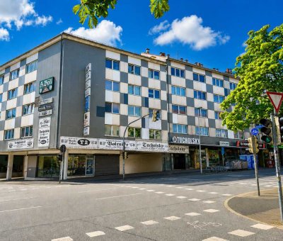 Innenstadtlage Kiel: Vermietete Wohnung plus Parkhausstellplatz