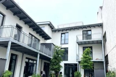 Modernes Townhouse mit Dachterrasse in der Sternschanze – ein echtes Unikat!
