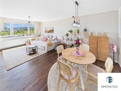 Lichtdurchflutete und barrierefreie 2-Zimmer-Wohnung mit Balkon, Aufzug und einzigartigem Ausblick