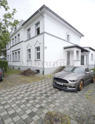 VERKAUF Geräumige, gepflegte 27-Raum-Villa in Erkner... bis 04.06 online!
