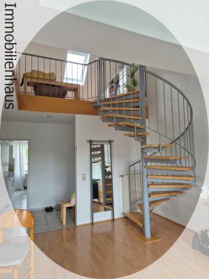 Helle DG-Galerie-Wohnung mit tollem Raumschnitt! Ruhige Lage! Fernblick ohne Ende!