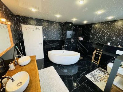 Neu renoviertes 1-2 Familienhaus mit großem Garten -zentral in Bad Friedrichshall