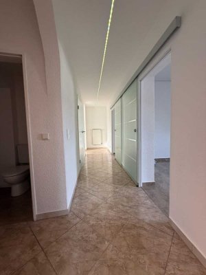 Zentrale Maisonettewohnung in Leverkusen-Opladen mit Dampfsauna