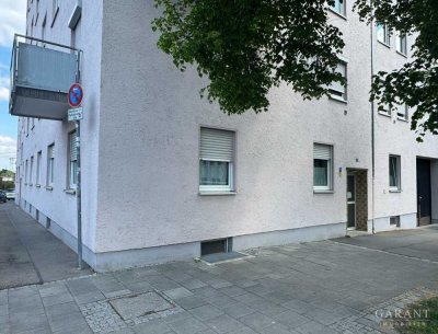 Gepflegte 3-Zimmer-Hochparterre-Wohnung mit Garage in Augsburg