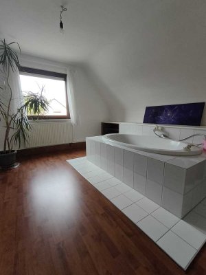 Idyllisches Mehr-Generationen-Haus oder Arbeit und Wohnen mit extra Gartengrundstück nahe Offenburg