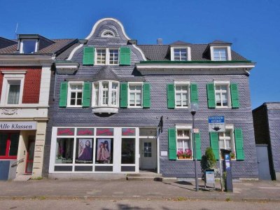 Historisches Wohn- und Geschäftshaus mit attraktiver Rendite auf der Haaner Kaiserstraße