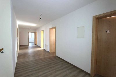 Wohnen wie im Einfamilienhaus mit Garten-Oase in zentraler Randlage