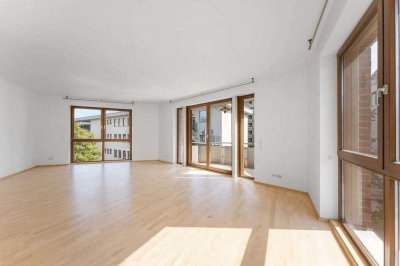 127qm, ARCHITEKTUR TRIFFT URBANEN KOMFORT in S-Bahn- und Main-Nähe, ruhig u. barrierefrei