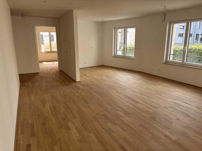 Wunderschöne 3-Zimmer-EG-Wohnung mit Terrasse und Einbauküche!