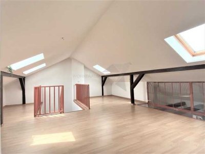 Große, helle Maisonette-Studio-Wohnung mit Galerie