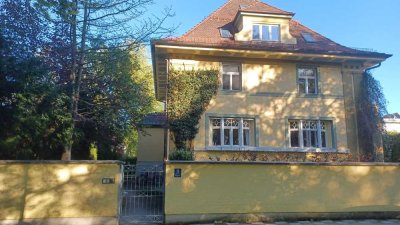 Exclusive, möblierte 1,5 Zi.-Whg. mit Einbauschränken und EBK am Isar Hochufer