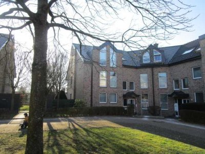 Sehr gepflegte und helle 3 Zimmer Erdgeschosswohnung mit Terrasse in bester Wohnlage von Würselen