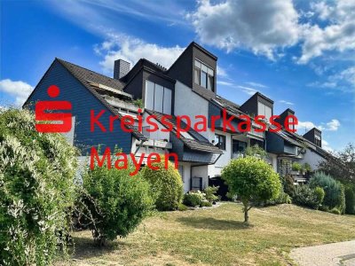 Helle, lichtdurchflutete Maisonettewohnung mit schöner Dachterrasse