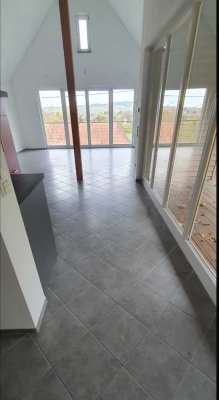 5-Zimmer-Reihenendhaus mit gehobener Innenausstattung und inc EBK in Brackenheim