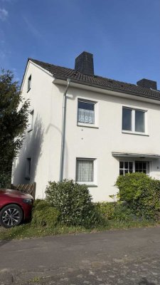 Ausbaufähiges Eckreihenhaus mit viel Potential in Bonn