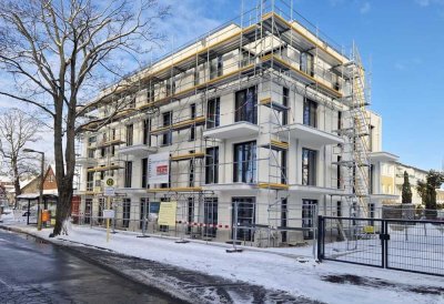 Bald bezugsfrei! Großzügig geschnittene 4-Zimmer-Wohnung mit drei Balkonen (WE9)